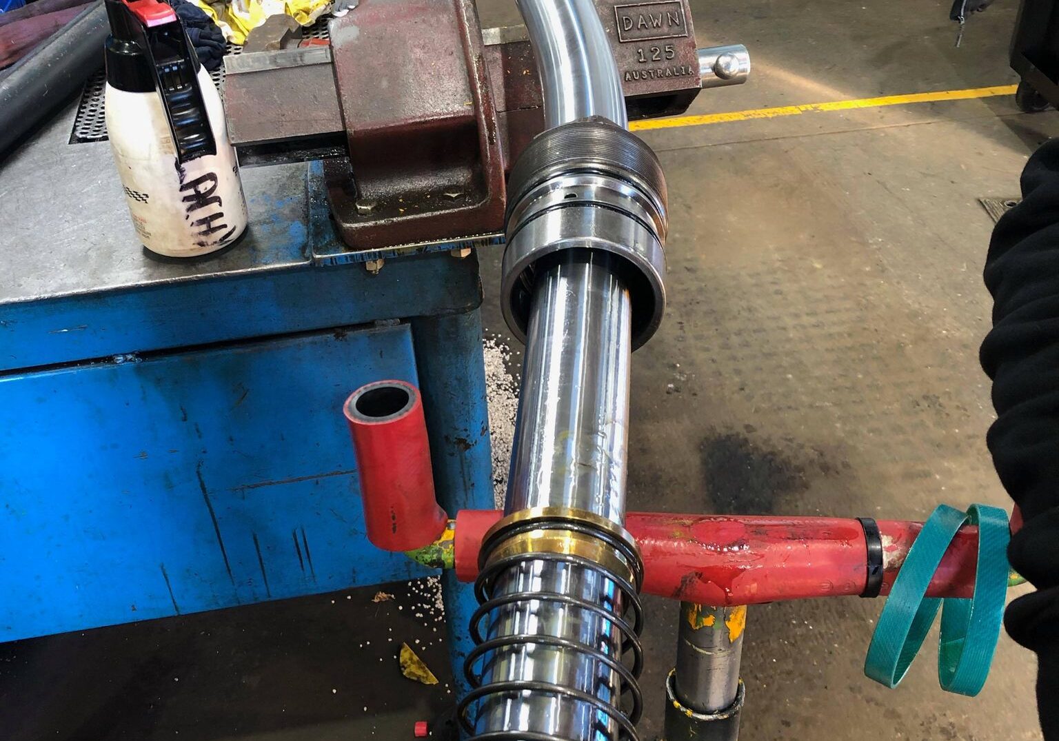 bent cylinder 1106